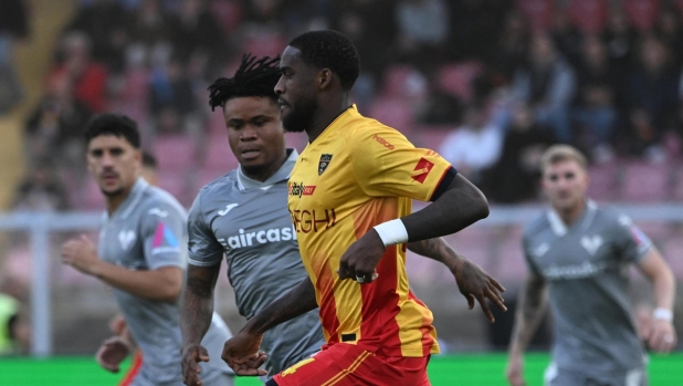 LIVE Lecce-Verona 0-0, iniziativa di Banda, Montipo' salva