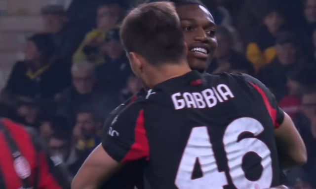 "Me lo tiri a destra". E lui gli fa gol da quella parte: Leao-Suzuki, scintille da rigore