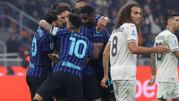 Inter-Lazio, le pagelle: Lautaro geniale (7,5), Isaksen errore grave (5)