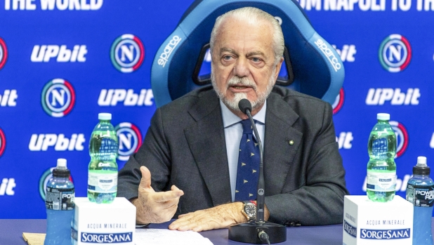 Caso plusvalenze per l'acquisto di Osimhen: De Laurentiis rinviato a giudizio