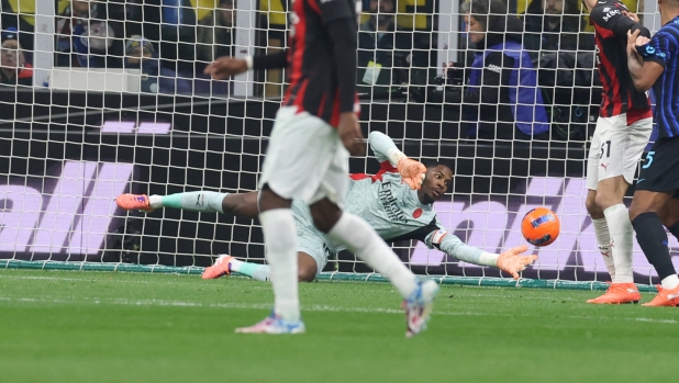 LIVE Inter-Milan 0-1: Maignan respinge il rigore di Calhanoglu!