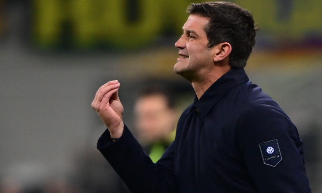 Chivu: "Su 12 giornate, 4 sconfitte sono troppe. Lautaro? Che c'è, non posso fare cambi?"