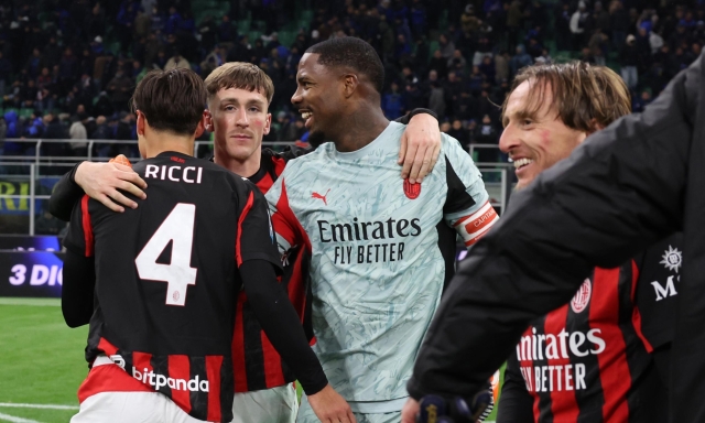 Pizza, sorrisi e abbracci a Maignan: Milan, la festa "moderata" post derby voluta da Allegri