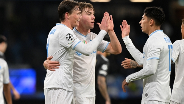 Napoli-Qarabag, le pagelle: McTominay anima (7,5), serata da 5 per Hojlund