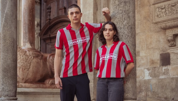 Cremonese, un salto nella storia: torna la maglia replica della stagione 1983-84