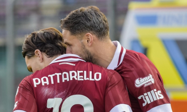 Vicenza in fuga, l'Arezzo vola in testa. Cade il Cosenza: il Foggia torna a vincere