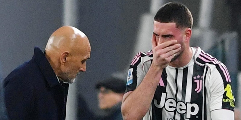 Juve-Vlahovic, brutte sensazioni. Si teme un lungo stop, Spalletti studia un nuovo ruolo per Yildiz