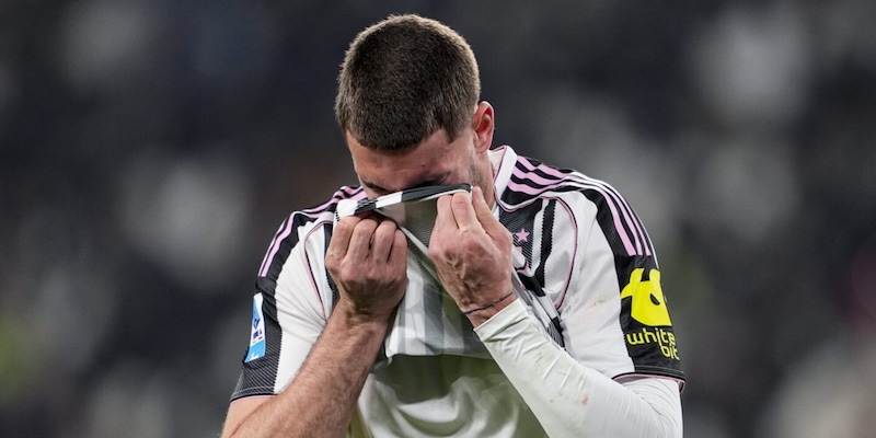 Vlahovic shock: decisione presa, sarà operato! Tornerà in primavera: quali e quante partite salterà