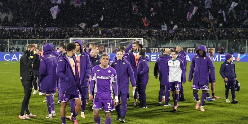 Serie A, le decisioni del giudice sportivo dopo la 16&ordf; giornata: 5 giocatori squalificati e 4 squadre multate