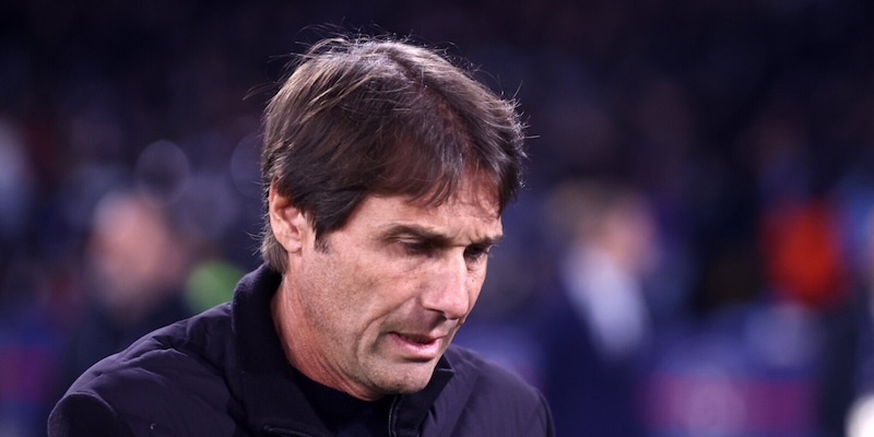 Napoli frenato, mercato solo a zero: cosa succede e il rischio per giugno