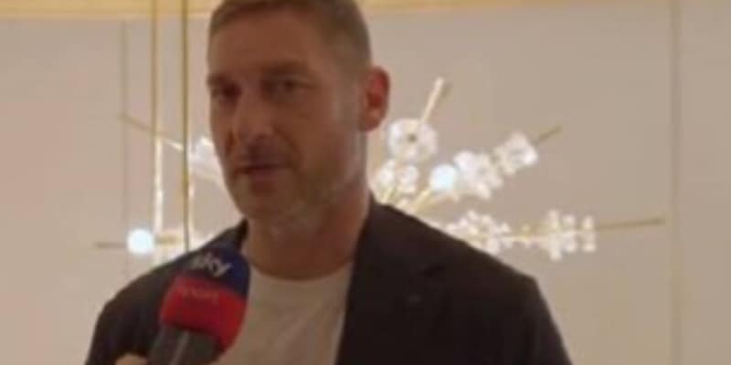 Totti: "La Roma e gli scontri diretti? Ci sono squadre più attrezzate. Svilar miglior giocatore della Serie A"