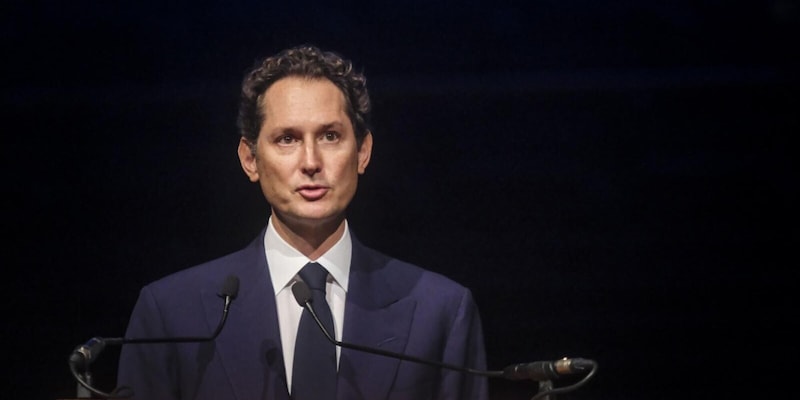 Elkann ringrazia la sua Juve alla cena di Natale: "Squadra sempre pi&ugrave; forte e siete tutti importanti"