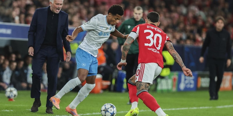 Benfica-Napoli 2-0: Mourinho batte Conte, decidono Rios e Barreiro