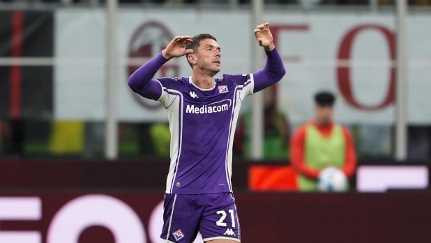 Fiorentina, Gosens scalpita ma serve pazienza: ancora verso il forfait contro il Sassuolo