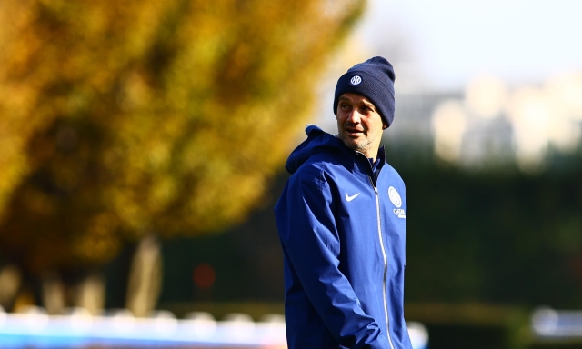 Chivu cambia strategia e tiene tutti ad Appiano: Inter in ritiro prima del Como