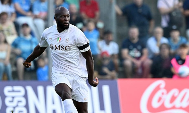 Napoli, Lukaku lavora in gruppo e sarà sull'aereo per Riad