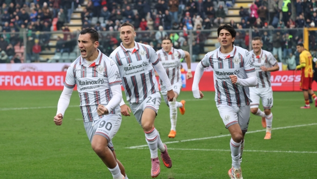 Cremonese-Lecce, le pagelle: Sanabria entra e segna (7). Male Banda e Stulic (5)