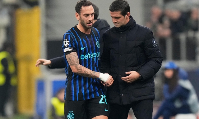Acerbi e Calhanoglu fuori? Chivu ha tante soluzioni: ecco come può cambiare l'Inter
