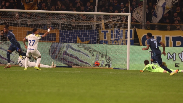 Non solo Parma-Lazio: quelle vittorie impossibili con due uomini in meno