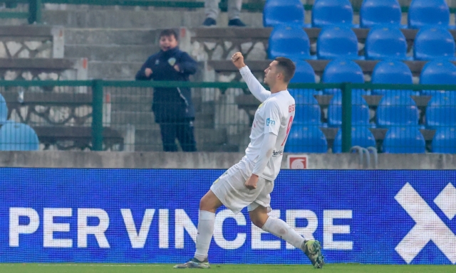 La Carrarese ritrova la vittoria: 3-1 all'Entella al terzo ko di fila