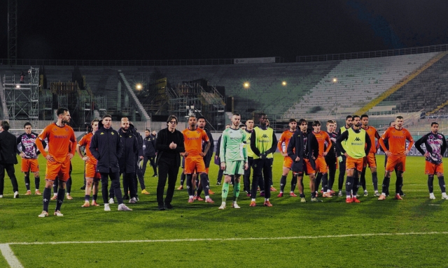 Silenzio stampa e ritiro a oltranza: la Viola prova a svegliarsi così. Vanoli non rischia, per ora