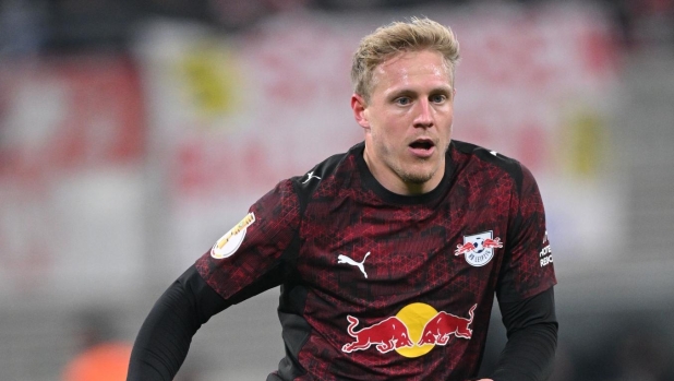 Legge, scrive, pressa, passa: chi è Schlager, il mediano intellettuale che piace alla Juve