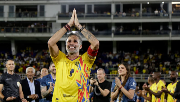 L'ex Milan Yepes lascia il calcio: emozionante partita di addio a Cali