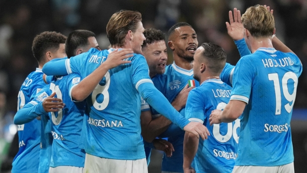 Napoli-Bologna, le pagelle: Neres straripante, 8. Ferguson sbaglia: 5