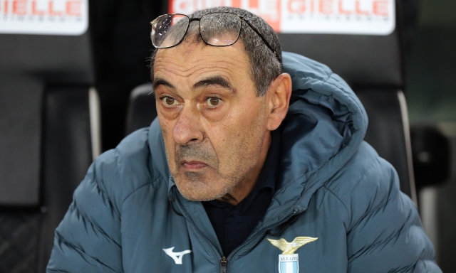 Lazio, intervento chirurgico per Sarri: domenica sarà in panchina contro il Napoli, intanto allena Ianni