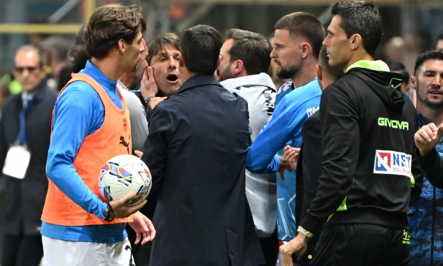 Dal faccia a faccia di Parma alle frecciate in tv: Conte e Chivu non si stanno simpatici, i motivi