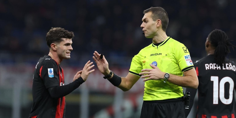 Moviola Milan-Lecce: pochi fischi per Zufferli, regolare la rete di Fullkrug