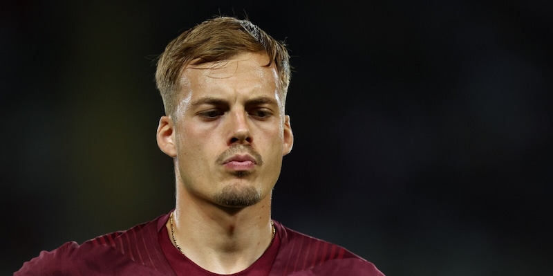 Ilic, che problema: rischia l&rsquo;operazione. Il Bologna su Asllani