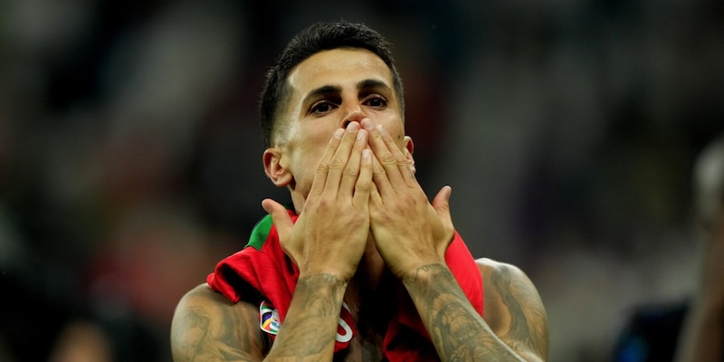 Calciomercato Inter, sfuma Cancelo: va al Barcellona. De Vrij rimane