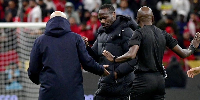 Caos finale Coppa d'Africa, multe e squalifiche a Senegal e Marocco: le decisioni su giocatori e allenatori
