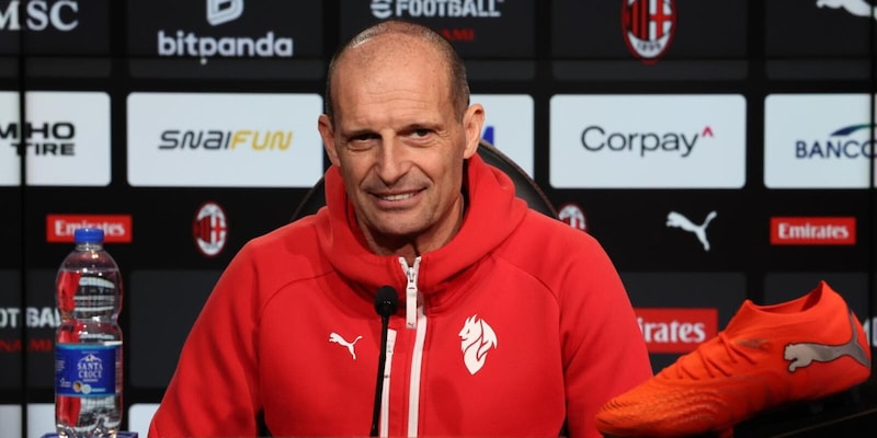Allegri: "Inter e Napoli hanno qualcosa in pi&ugrave;. Obiettivo Milan chiaro"