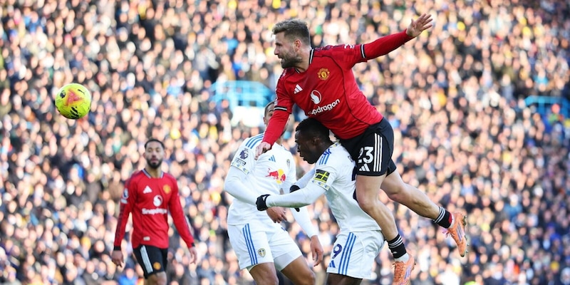 Zirkzee salva il Manchester United, entra fa un assist decisivo contro il Leeds: ora la Roma trema