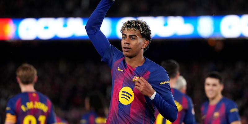 Il Barcellona batte l&rsquo;Oviedo e si riprende la vetta