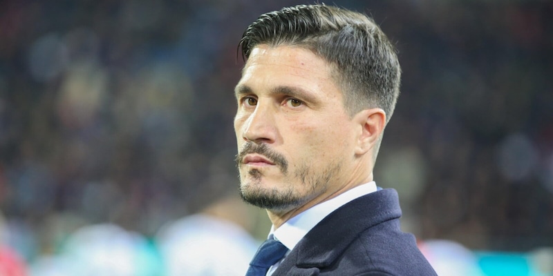 Pisacane sotto shock, agguato a Napoli: colpi di pistola al fratello, picchiato il padre