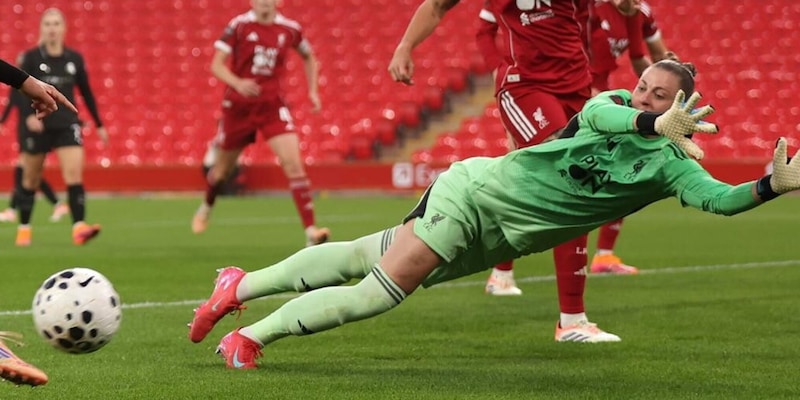 Bufera nel Liverpool femminile, portiere squalificato per frasi razziste verso una compagna di squadra!