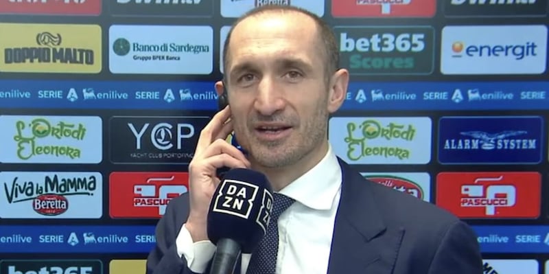 Chiellini, gossip e false notizie: &ldquo;La Juve lo ha dimostrato. Mercato? Non ci tireremo indietro&rdquo;