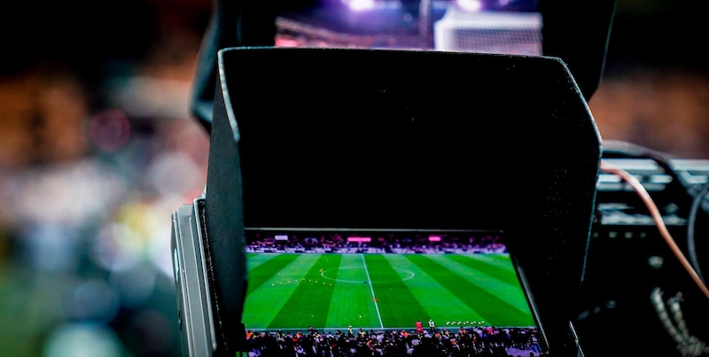 Pirateria, Cloudflare multato per 14 milioni dall'Agcom. De Siervo esulta: "Passaggio storico"