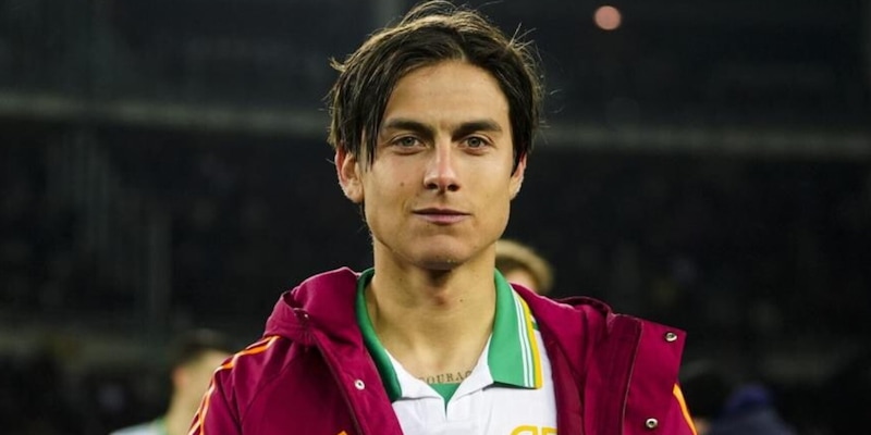 Dybala: "Non so quanto rimarr&ograve; in Italia, ma me la godo. Malen? Fa dei movimenti..."