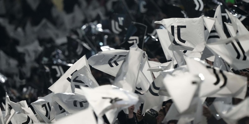 Divieti per i tifosi della Juve prima del Monaco: il club esprime "stupore" in una nota
