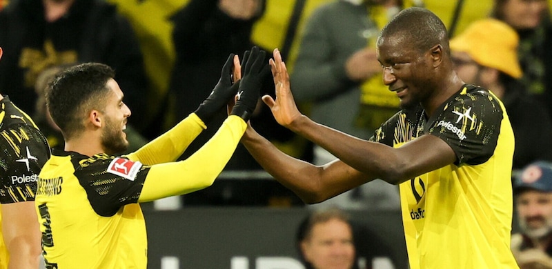 Dortmund, Guirassy torna al gol: tris al Werder. Rinviata Amburgo-Bayer "a causa del tetto"