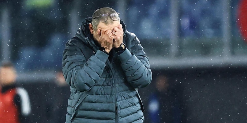 Sarri e la replica a Lotito sul mercato: "Il presidente &egrave; lui, ricordatevi che ho lavorato anche con De Laurentiis..."