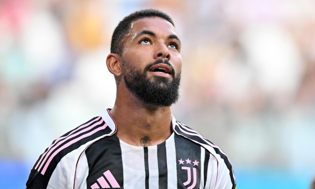 Juve, Douglas Luiz va all'Aston Villa: si riaccende la speranza di cederlo la prossima estate