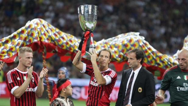 Ambrosini: "Milan, non aspettarti che Leao faccia il 9 puro. Rabiot va coinvolto di più in zona gol"