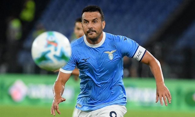 Lazio, contro la Fiorentina senza un centravanti: per Sarri c'è l'opzione Pedro