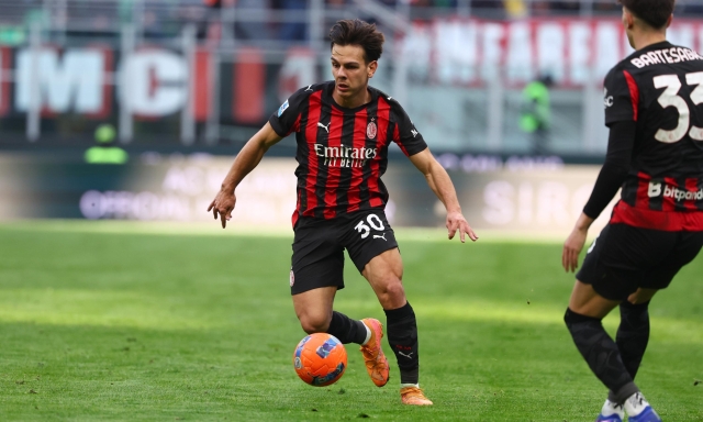 Milan-Lecce, le formazioni ufficiali: Allegri rilancia Jashari, DiFra con Gandelman dal 1'