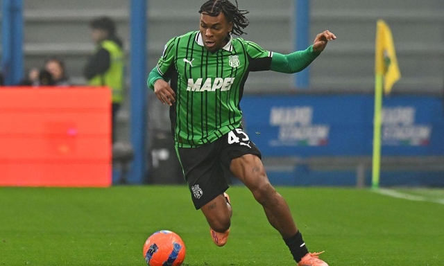 Sassuolo-Parma, le formazioni ufficiali: Grosso con Laurienté dal 1'. Cuesta sceglie Ondrejka